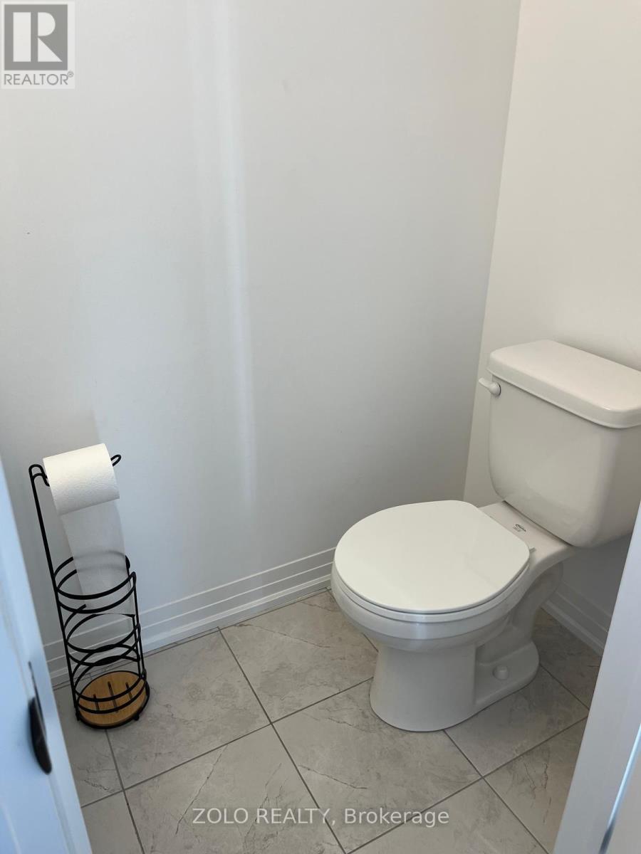 119 Fairlane Avenue, Barrie, Ontario  L9J 0M5 - Photo 10 - S12884620