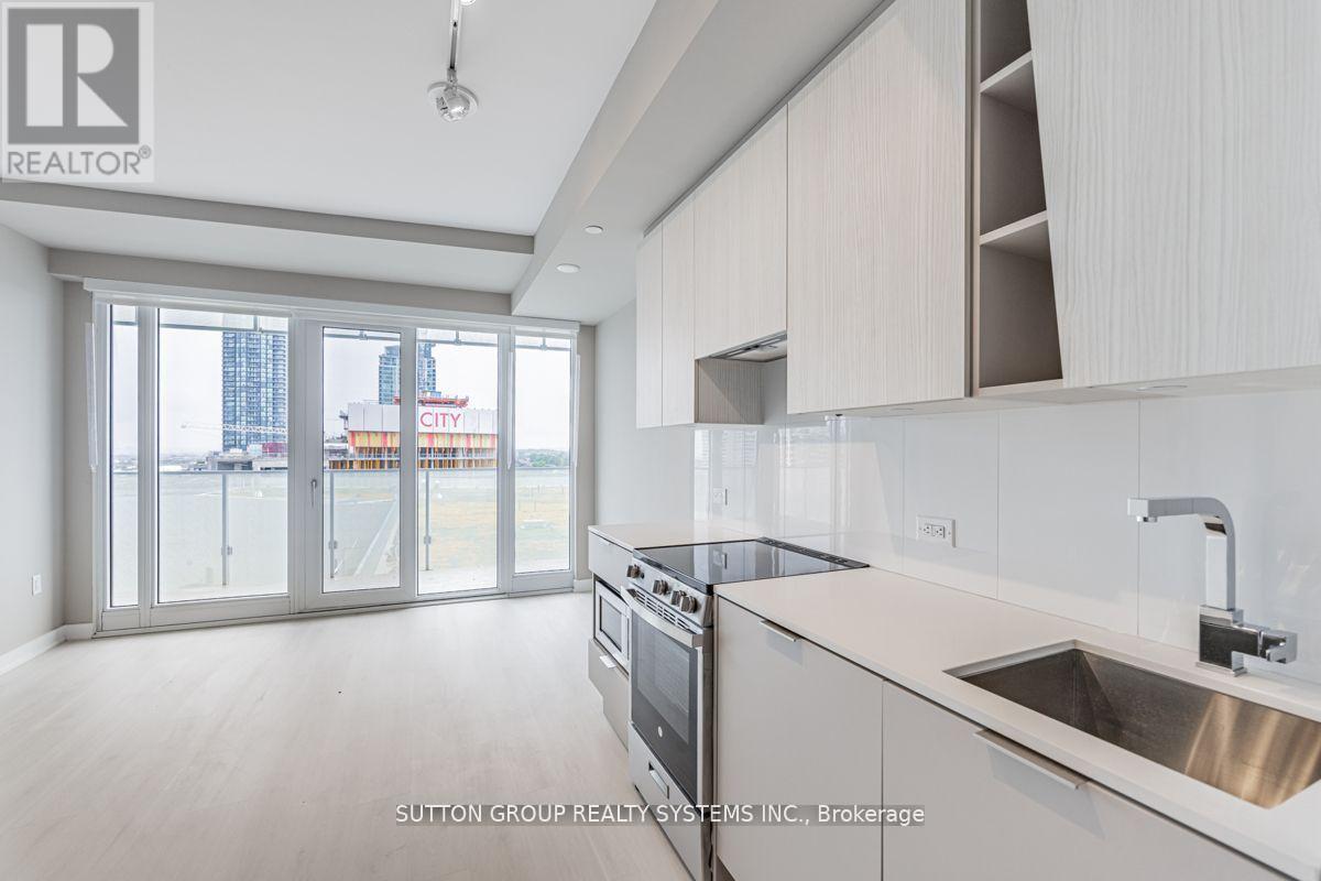 707 - 3900 Confederation Parkway, Mississauga, Ontario  L5B 0M3 - Photo 7 - W12884622