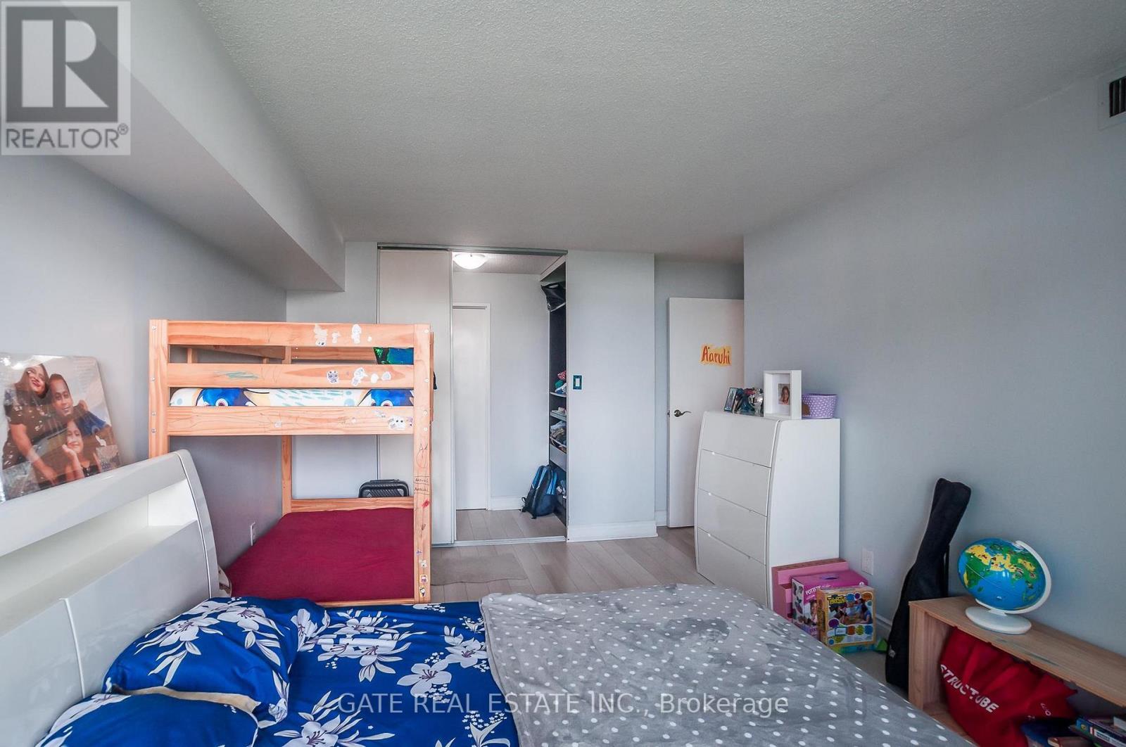 1604 - 5 Rowntree Road, Toronto, Ontario  M9V 5G9 - Photo 20 - W12884632