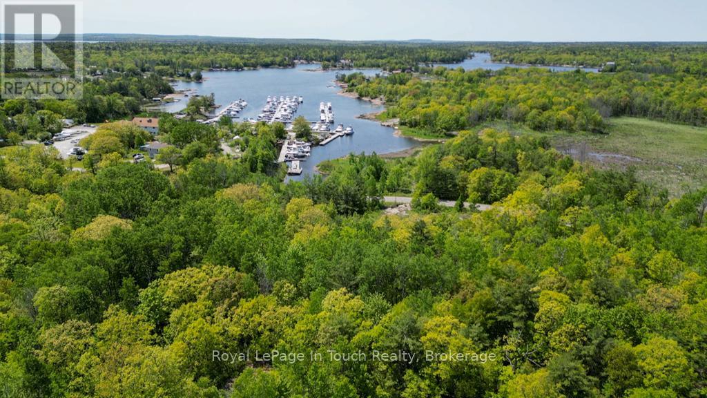 408 South Bay Road, Georgian Bay (Baxter), Ontario  L0K 1S0 - Photo 2 - X12638856