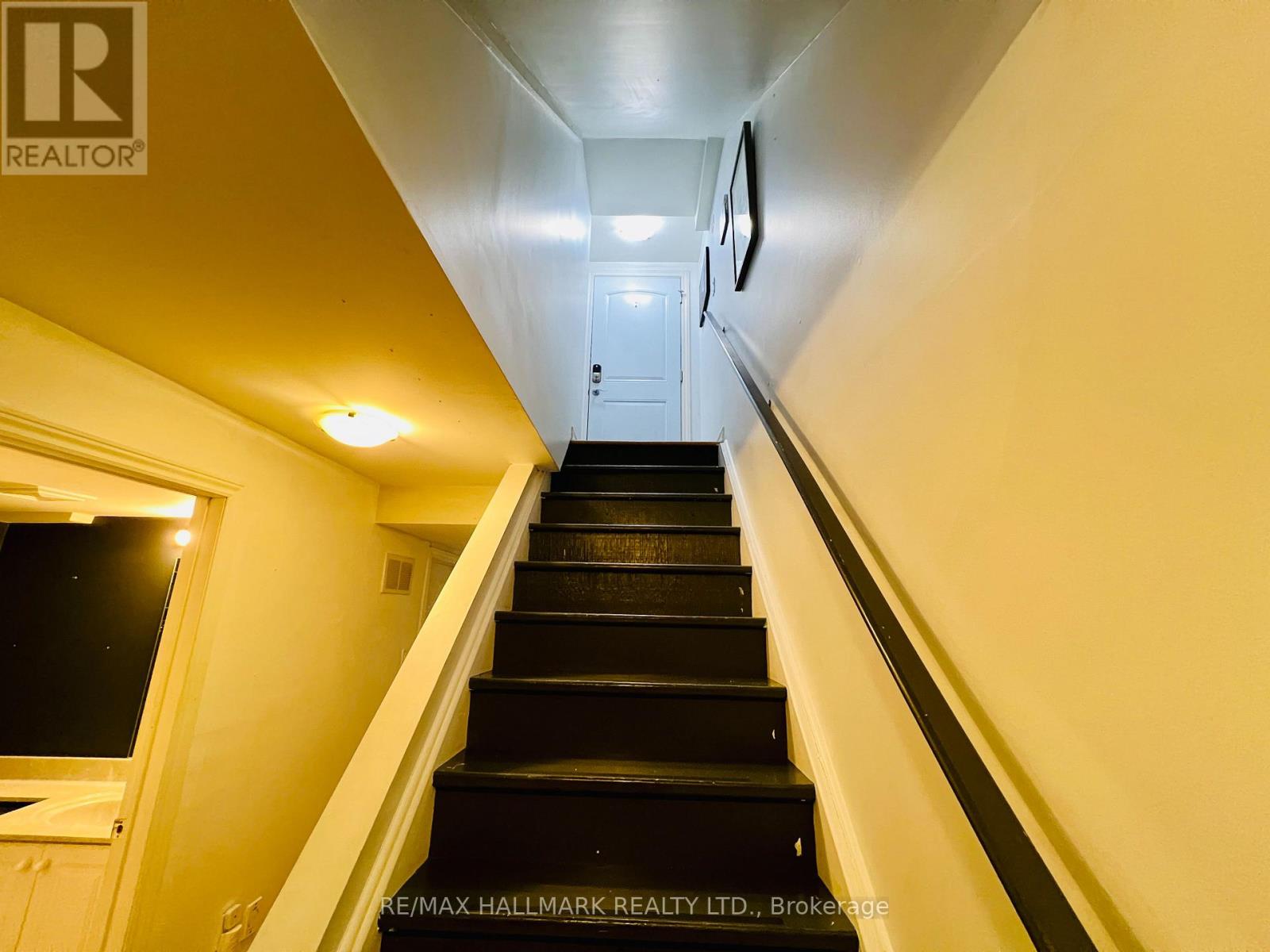 Lower - 38 Norwood Terrace, Toronto, Ontario  M4E 2H1 - Photo 15 - E12884674