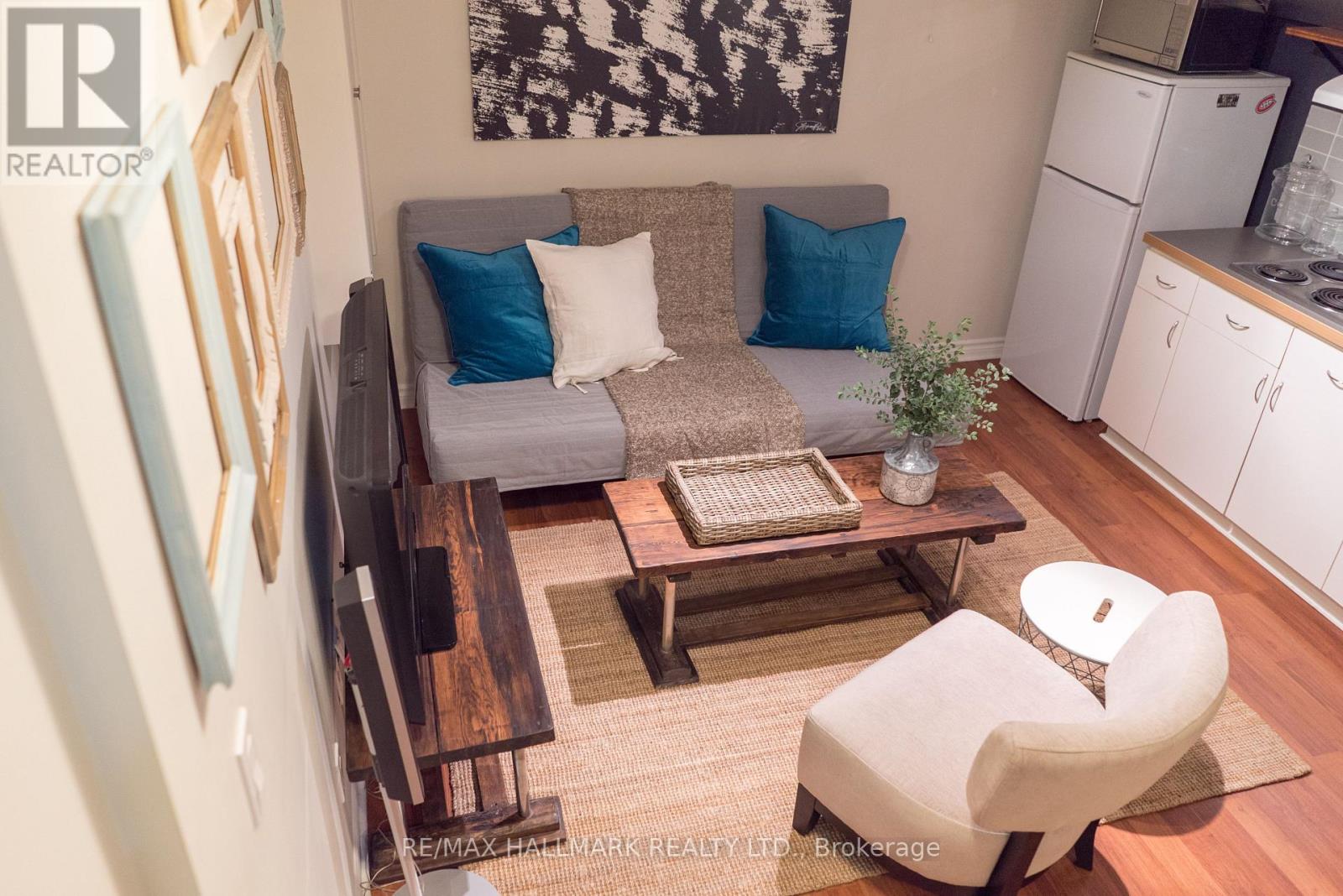 Lower - 38 Norwood Terrace, Toronto, Ontario  M4E 2H1 - Photo 18 - E12884674