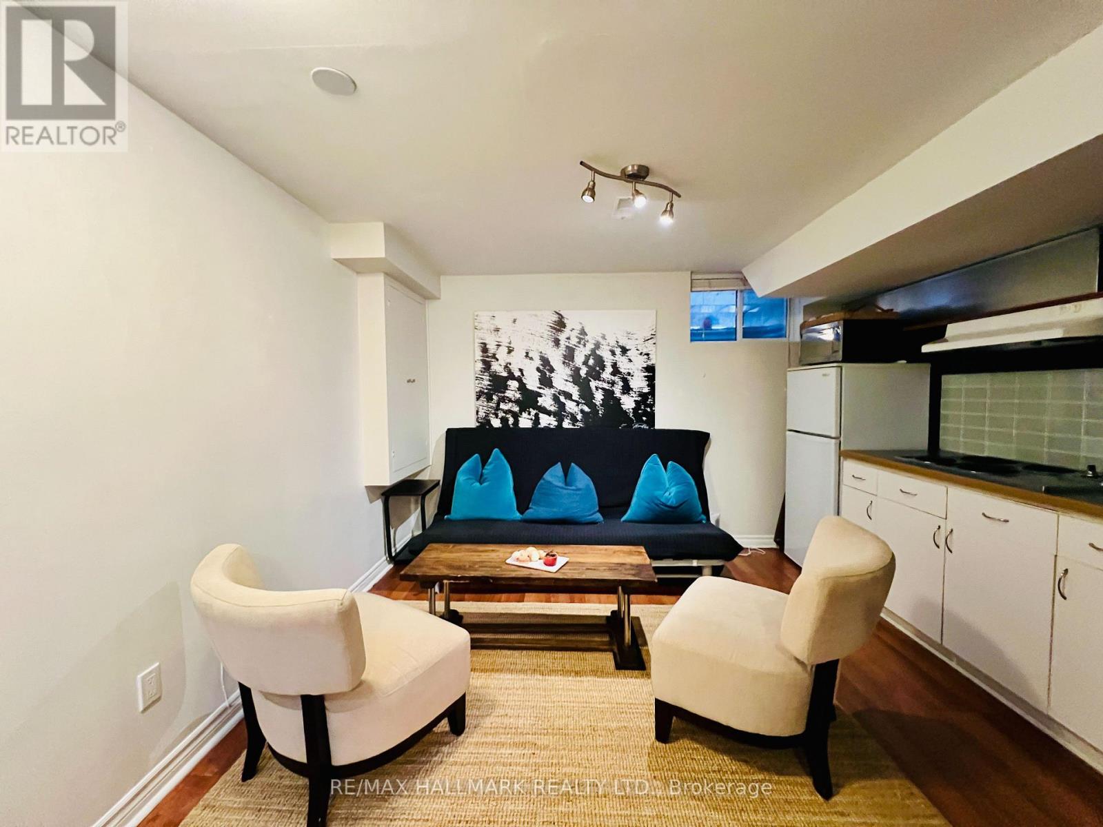 Lower - 38 Norwood Terrace, Toronto, Ontario  M4E 2H1 - Photo 3 - E12884674