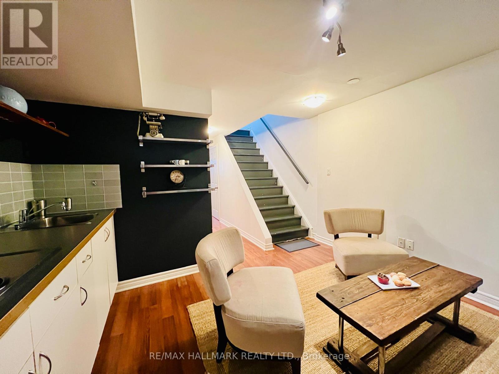 Lower - 38 Norwood Terrace, Toronto, Ontario  M4E 2H1 - Photo 5 - E12884674