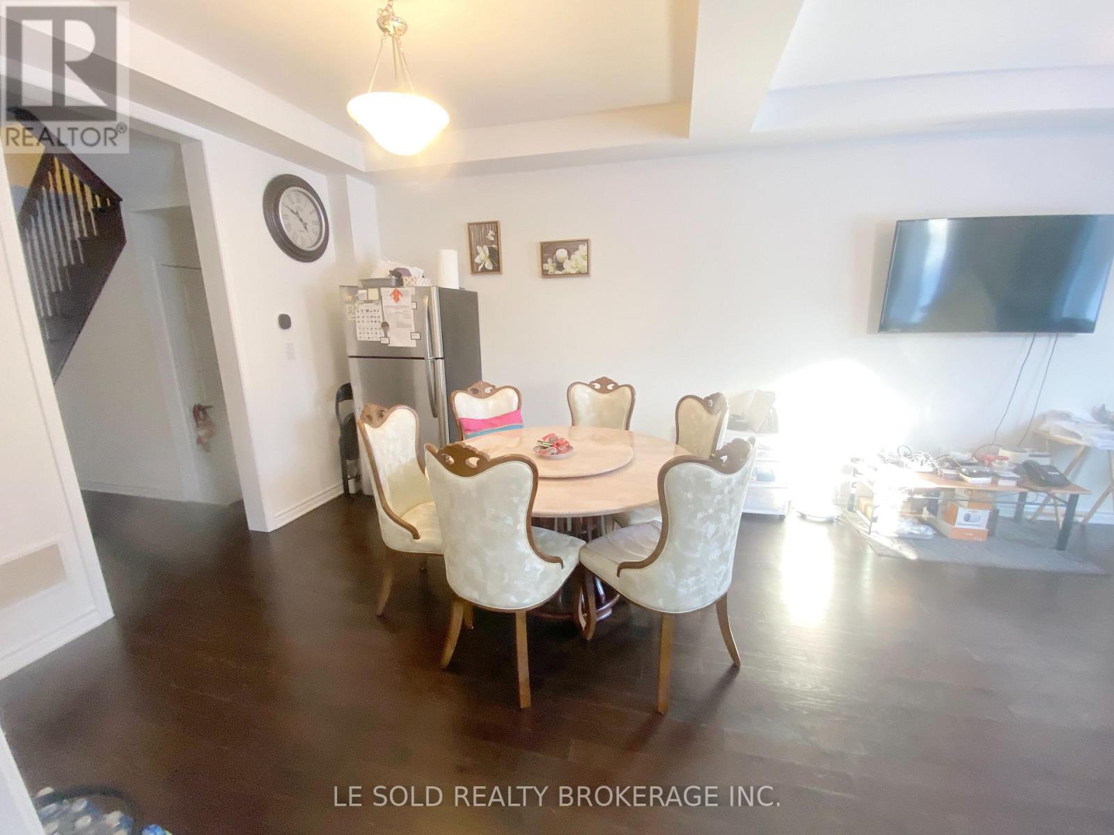 2nd Flr Room - 39 Ness Drive, Richmond Hill, Ontario  L4S 0K5 - Photo 11 - N12884662