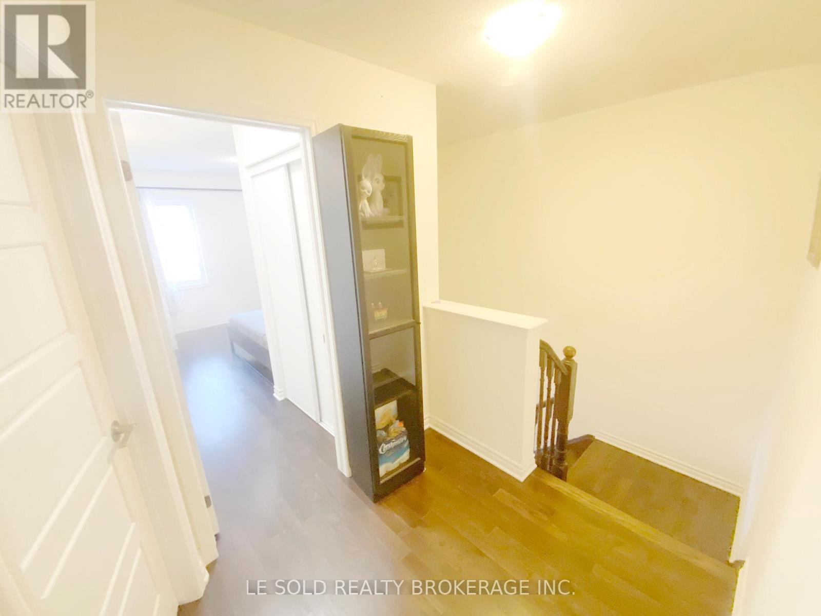 2nd Flr Room - 39 Ness Drive, Richmond Hill, Ontario  L4S 0K5 - Photo 3 - N12884662