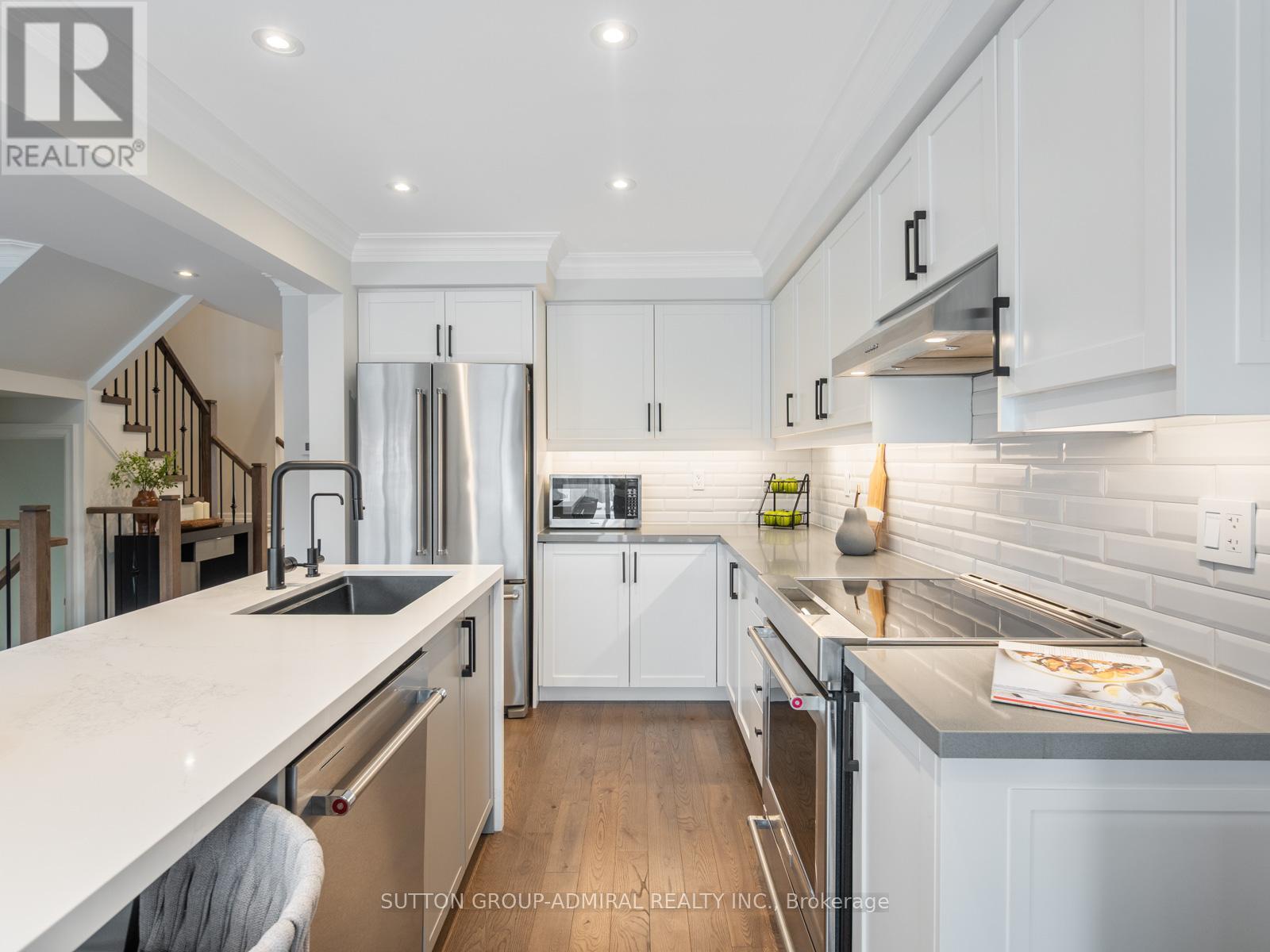 14 Booth Street, Bradford West Gwillimbury, Ontario  L3Z 0A3 - Photo 11 - N12884668