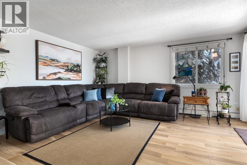 31, 528 Cedar Crescent Sw, Calgary, Alberta T3C 2Y8 - Photo 9 - A2285651