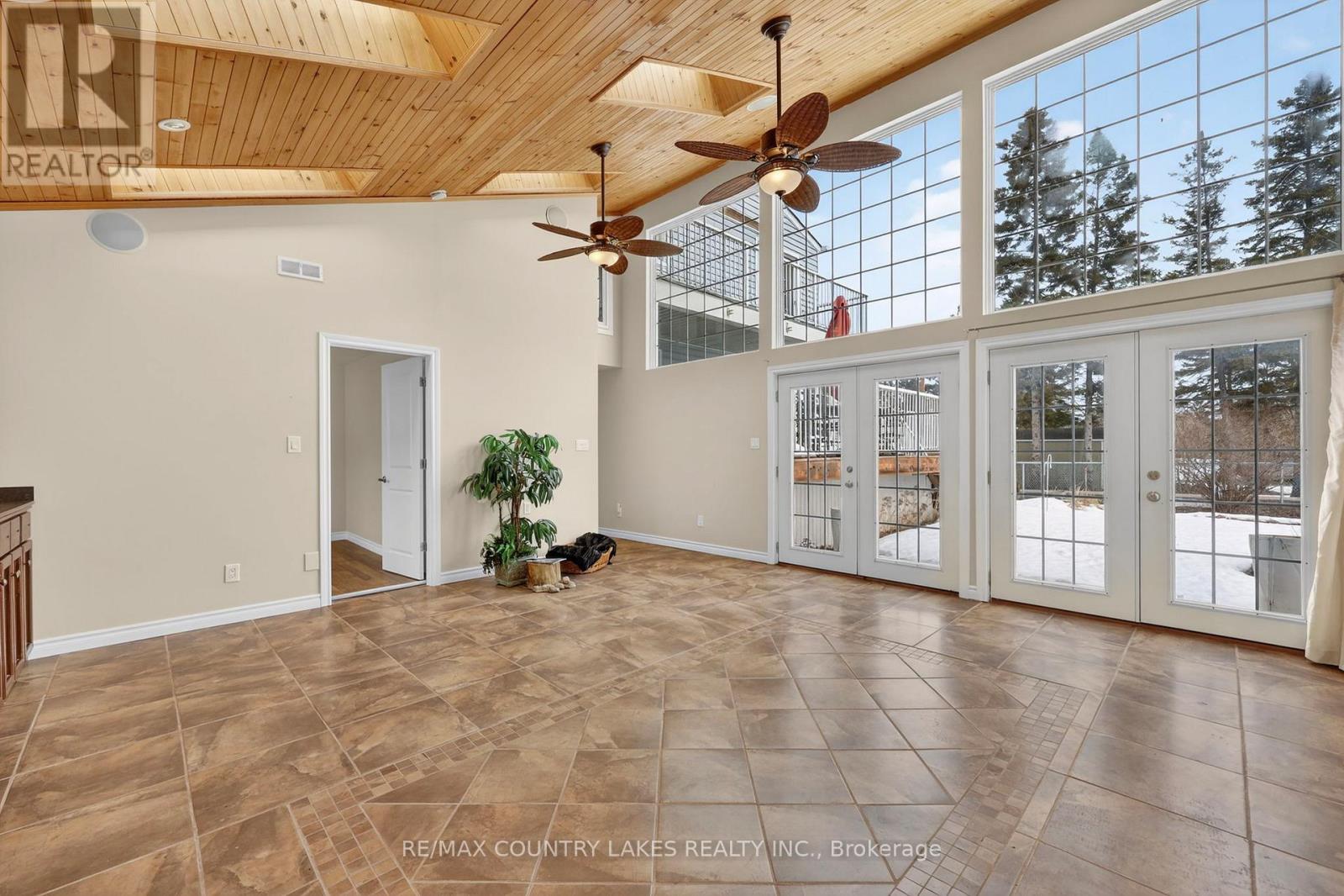 52 Turtle Path, Ramara, Ontario  L0K 1B0 - Photo 22 - S12884648