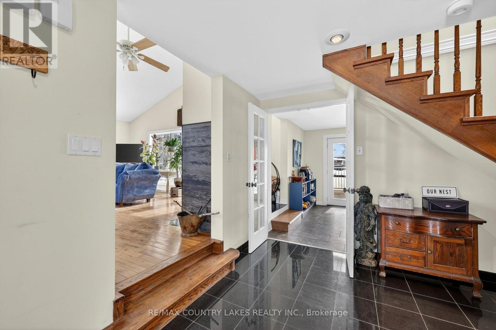 52 Turtle Path, Ramara, Ontario  L0K 1B0 - Photo 3 - S12884648