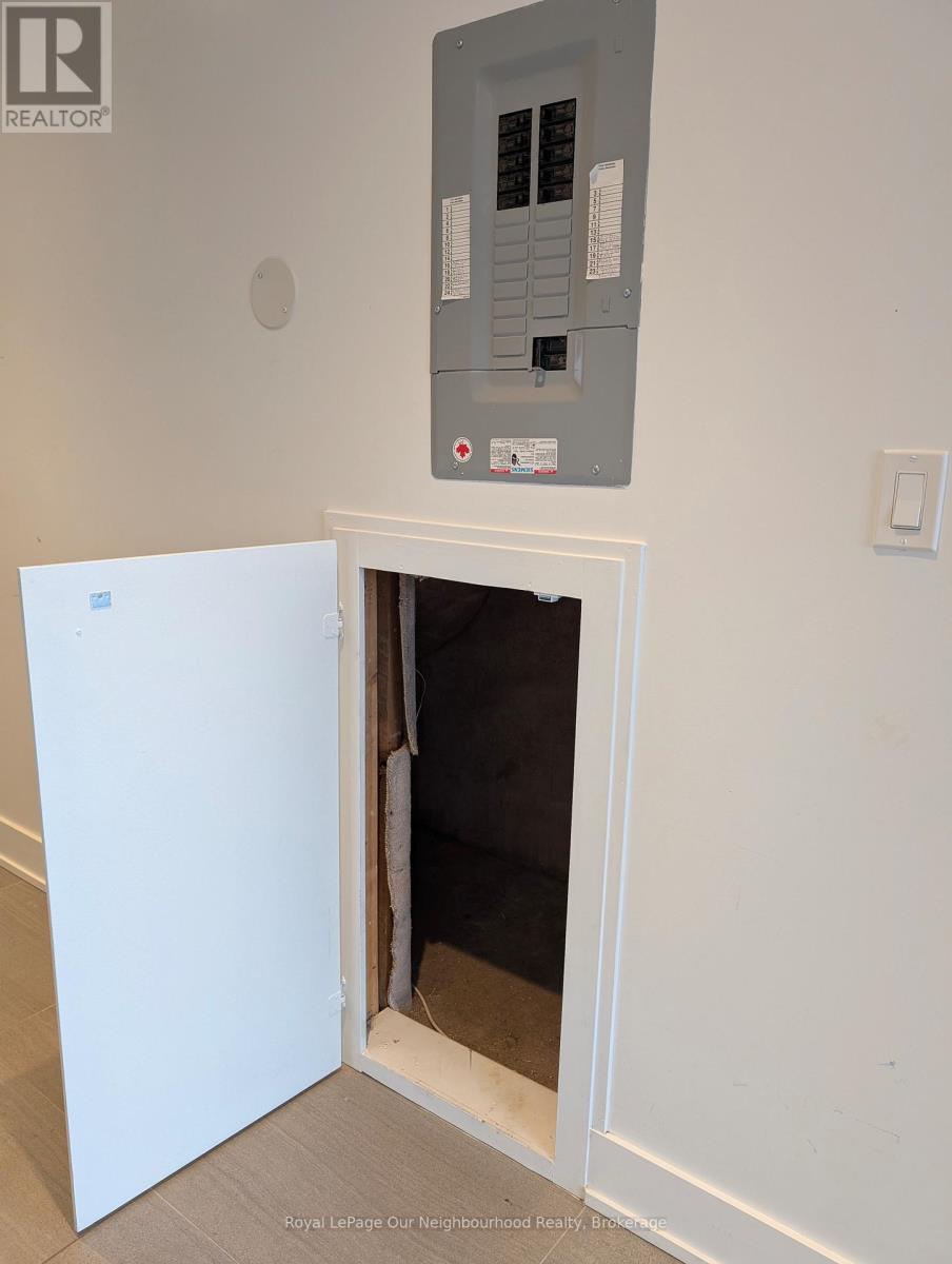 1187 St Clair Avenue W, Toronto, Ontario  M6E 1B5 - Photo 10 - W12884678