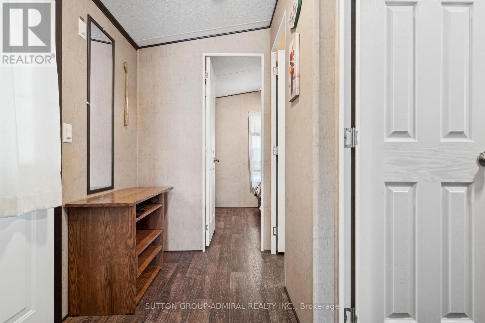 70 - 1082 Shamrock Marina Road, Gravenhurst, Ontario  P0E 1G0 - Photo 13 - X12884646