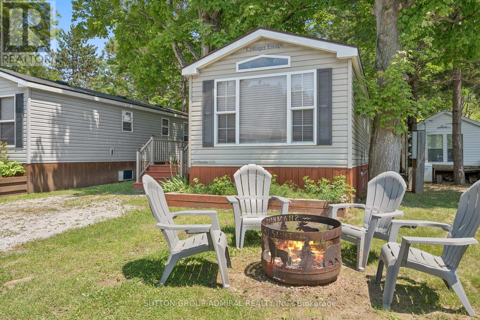 70 - 1082 Shamrock Marina Road, Gravenhurst, Ontario  P0E 1G0 - Photo 4 - X12884646