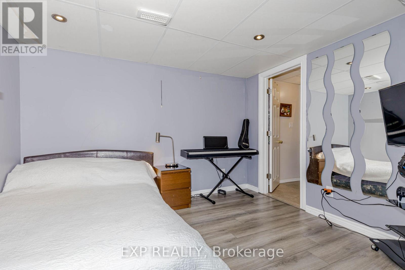 32 Vineberg Drive, Hamilton, Ontario  L9B 2P6 - Photo 36 - X12884660