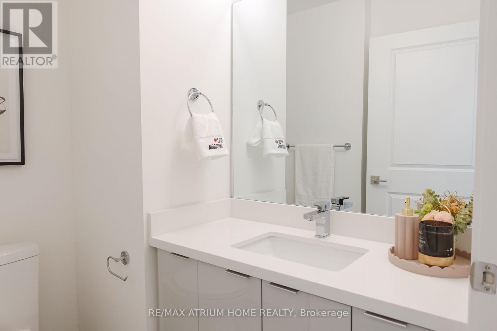 1210 - 2916 Highway 7 Road, Vaughan, Ontario L4K 0K6 - Photo 15 - N12884688