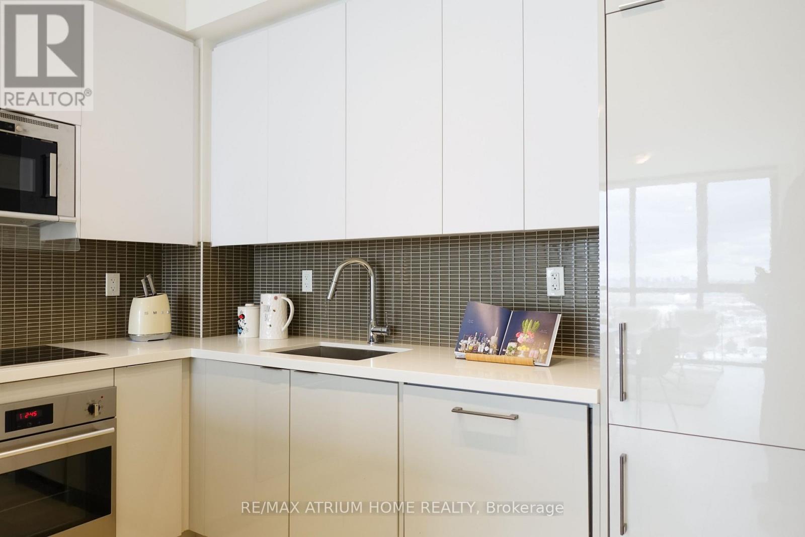 1210 - 2916 Highway 7 Road, Vaughan, Ontario L4K 0K6 - Photo 6 - N12884688