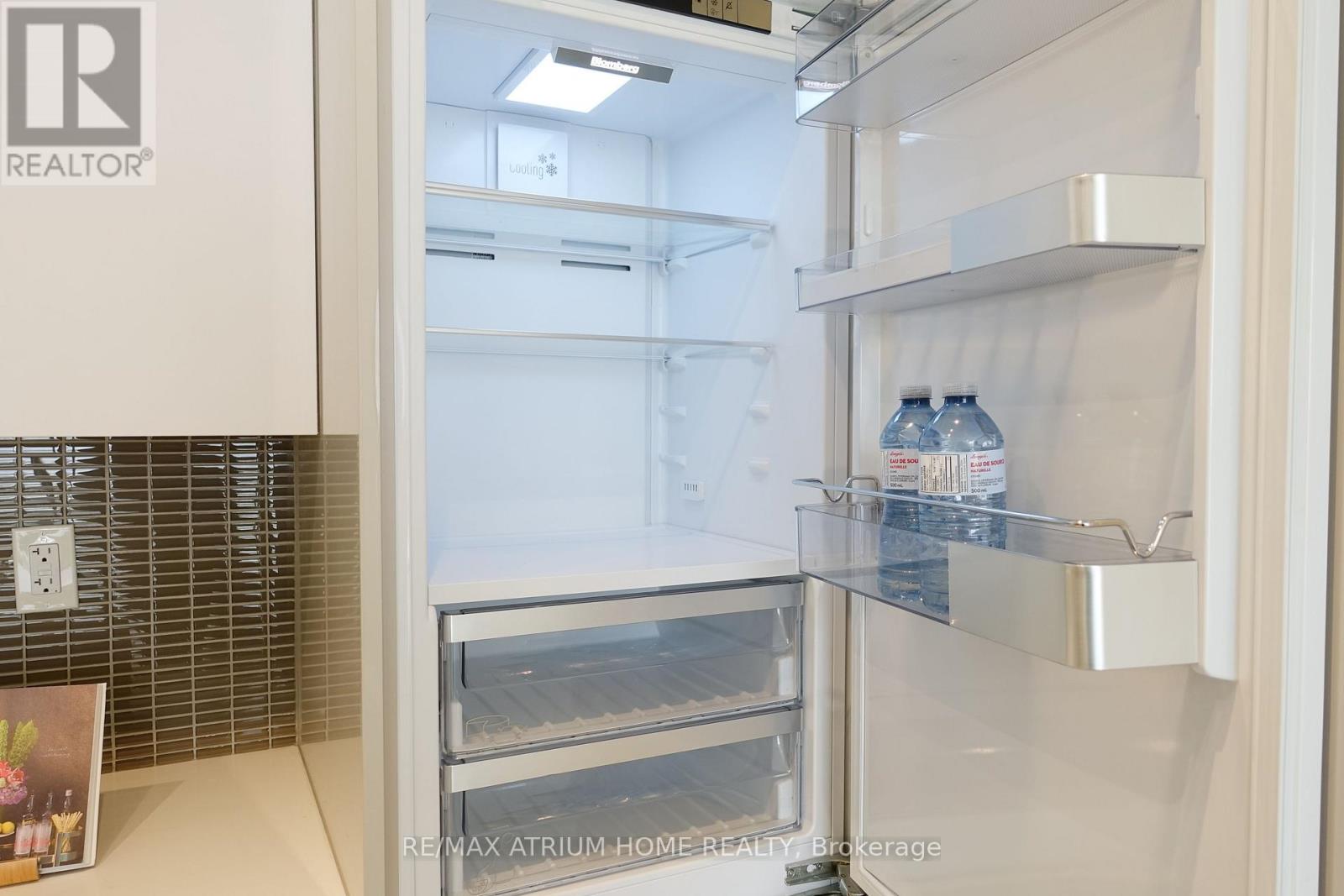 1210 - 2916 Highway 7 Road, Vaughan, Ontario L4K 0K6 - Photo 7 - N12884688