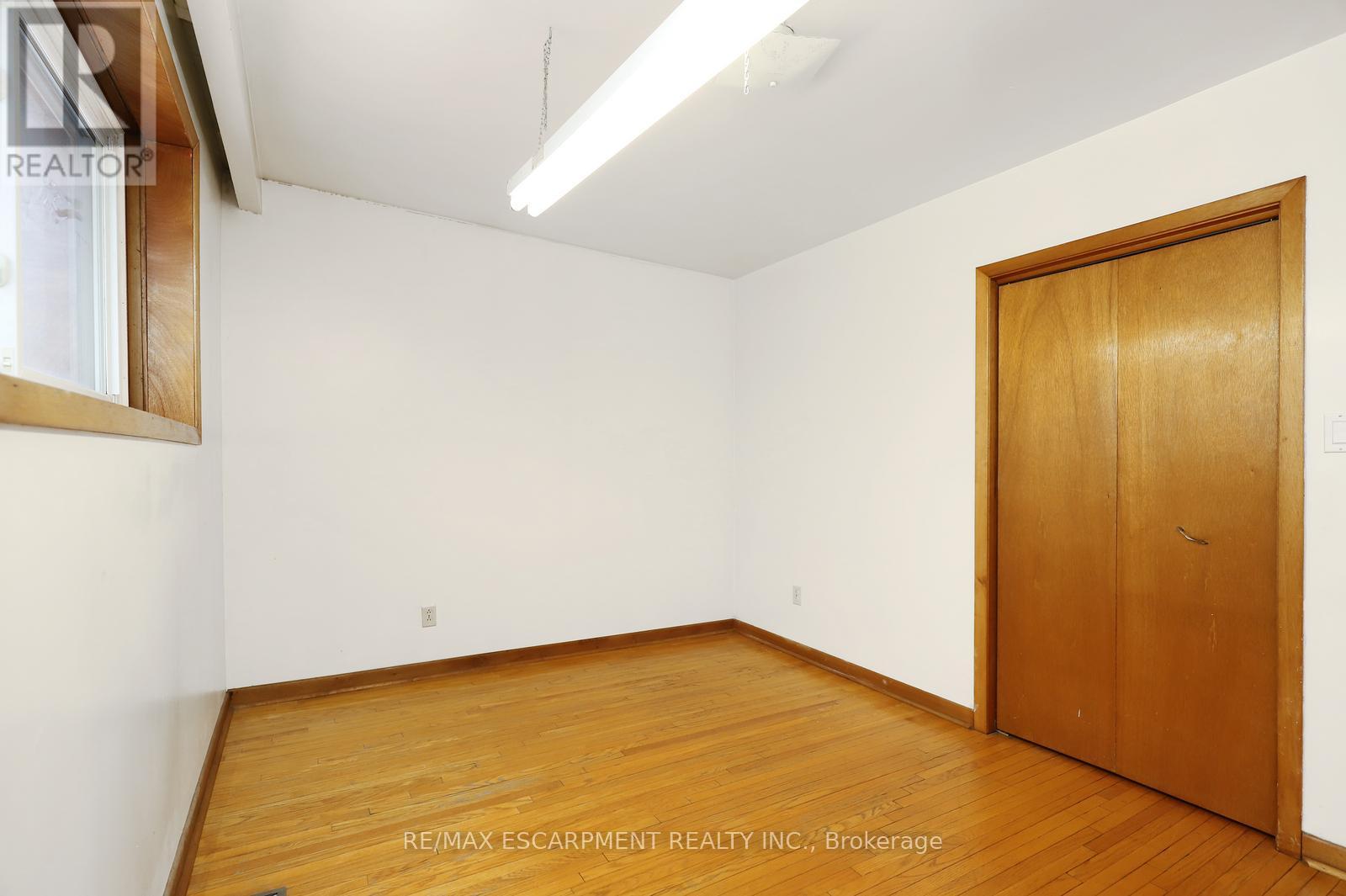 952 Mississauga Valley Boulevard, Mississauga, Ontario  L5A 2A2 - Photo 12 - W12884686