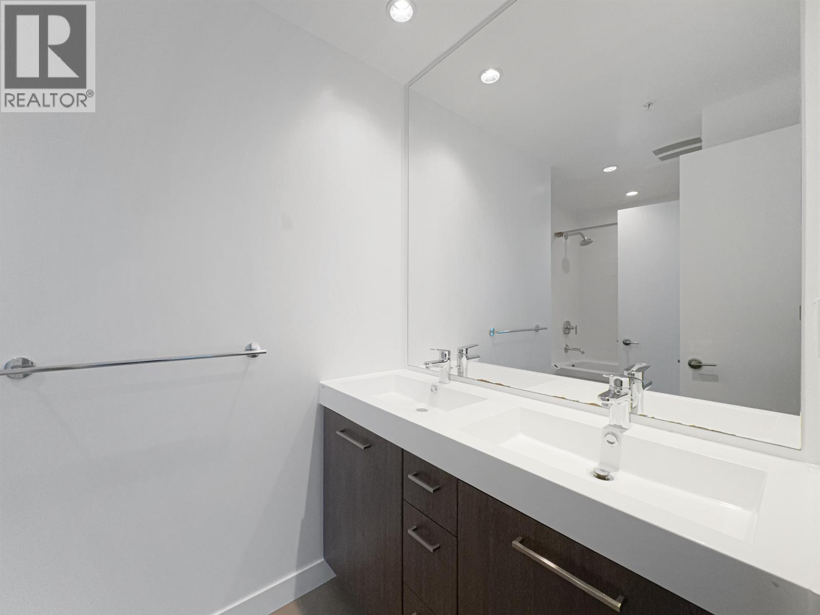 9xx 9060 University Crescent, Burnaby, British Columbia  V5A 0E1 - Photo 11 - R3099833