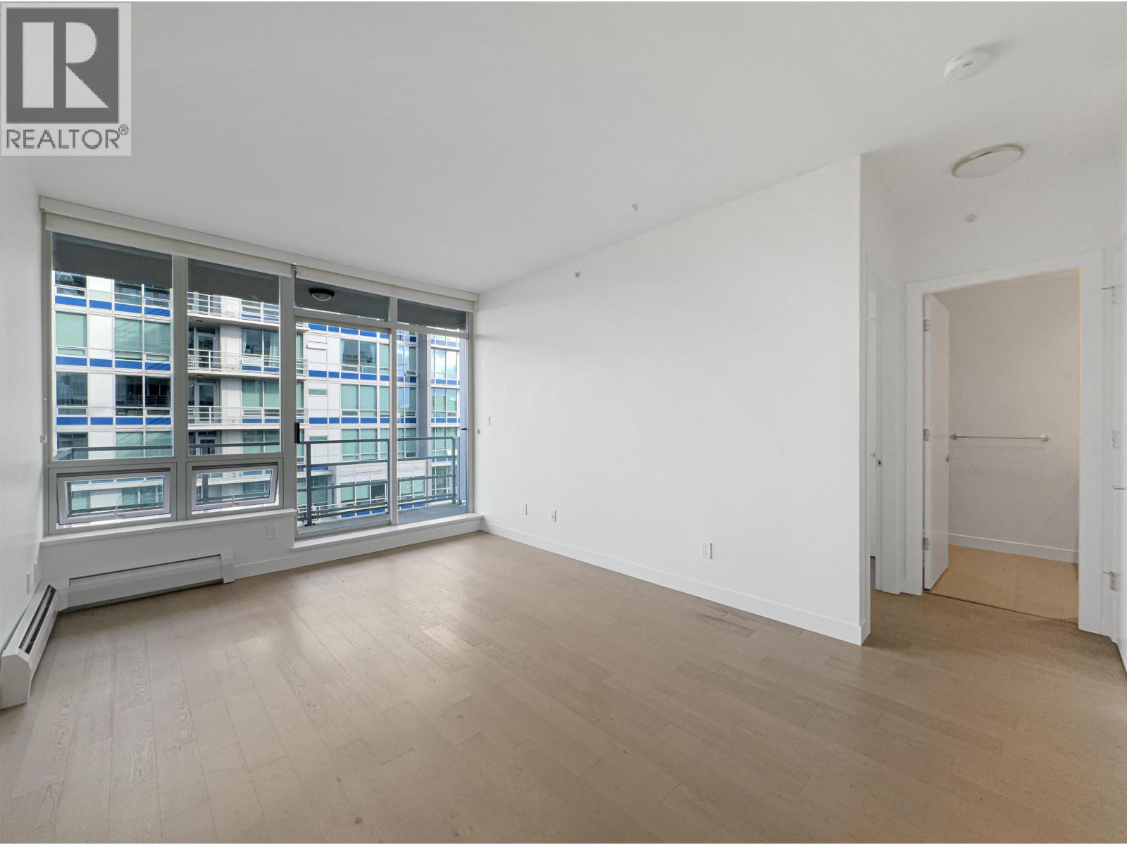 9xx 9060 University Crescent, Burnaby, British Columbia  V5A 0E1 - Photo 6 - R3099833