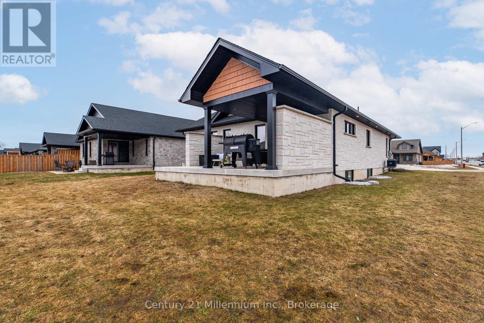 200 Eccles Avenue, West Grey, Ontario  N0G 1R0 - Photo 46 - X12879962