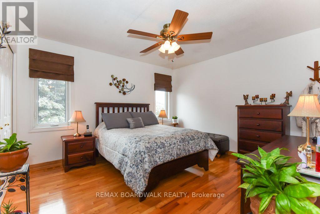 1408 Marchand Street S, Ottawa, Ontario  K1B 3N8 - Photo 14 - X12884726