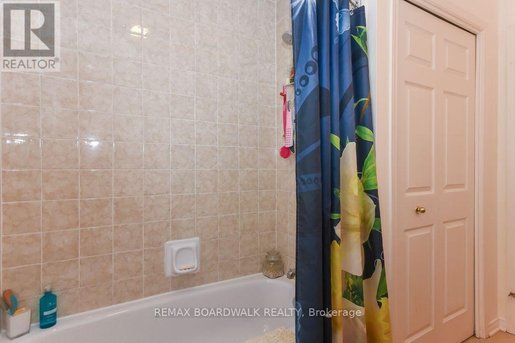 1408 Marchand Street S, Ottawa, Ontario  K1B 3N8 - Photo 21 - X12884726