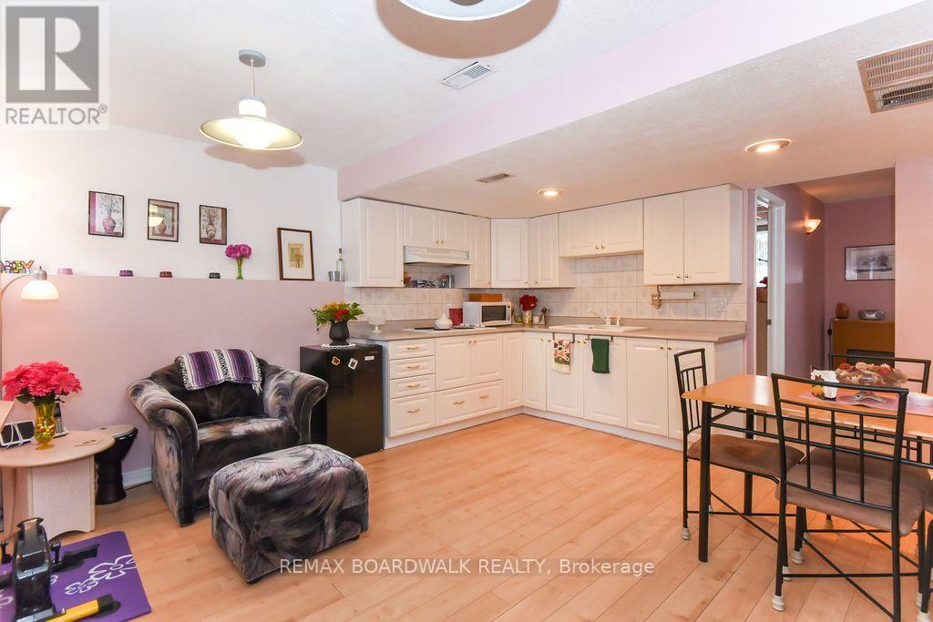 1408 Marchand Street S, Ottawa, Ontario  K1B 3N8 - Photo 26 - X12884726