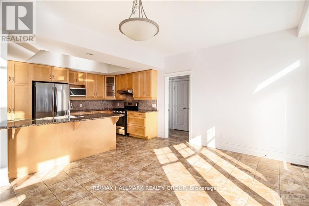 123 Solera Circle, Ottawa, Ontario  K1T 0C6 - Photo 9 - X12884730