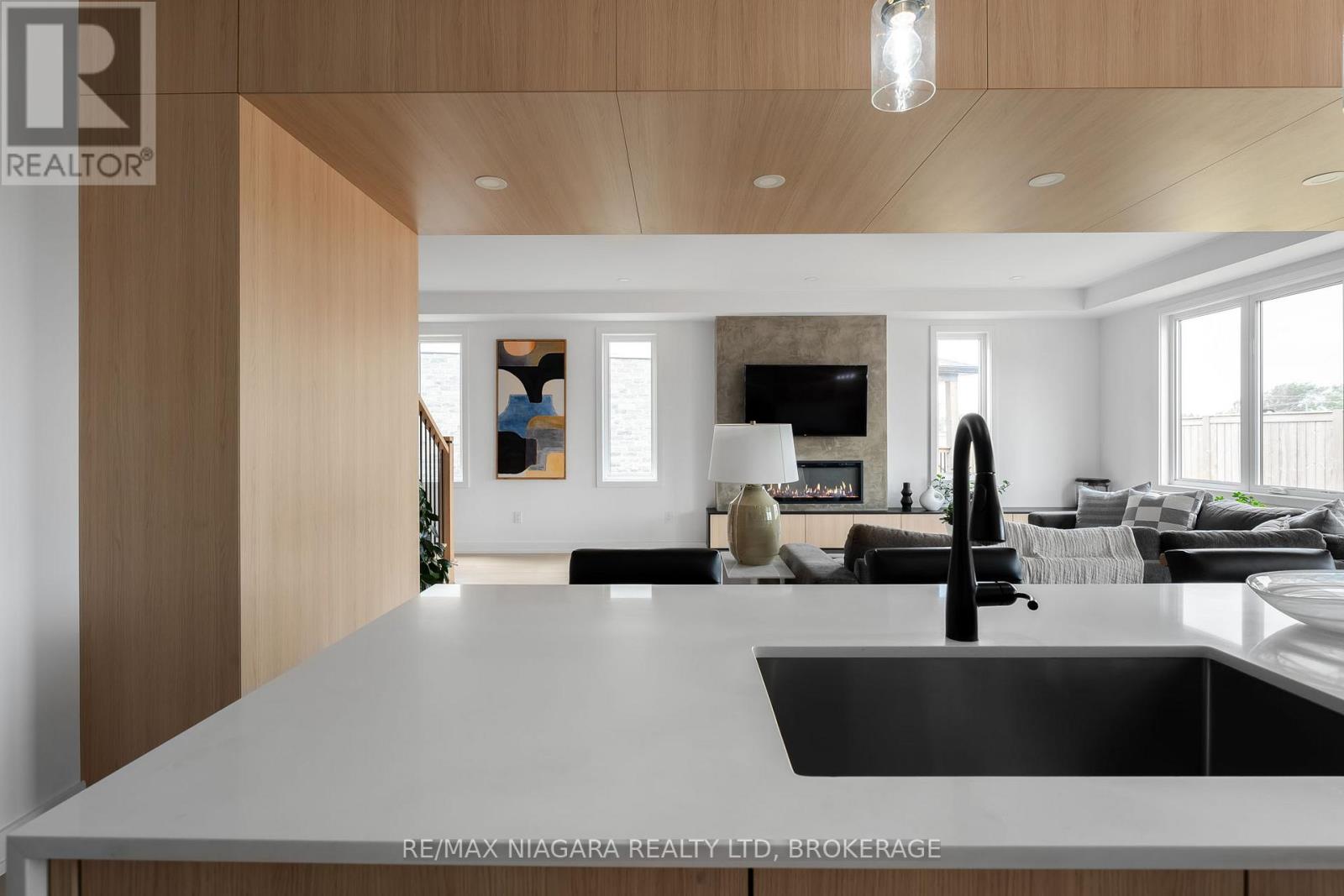 6176 Curlin Crescent, Niagara Falls, Ontario  L2H 3W8 - Photo 20 - X12884712