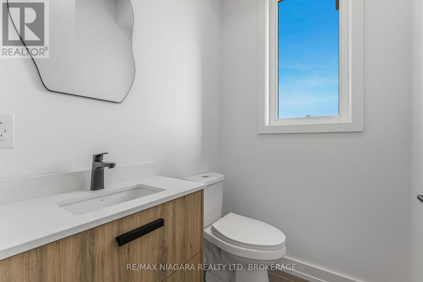 6176 Curlin Crescent, Niagara Falls, Ontario  L2H 3W8 - Photo 21 - X12884712