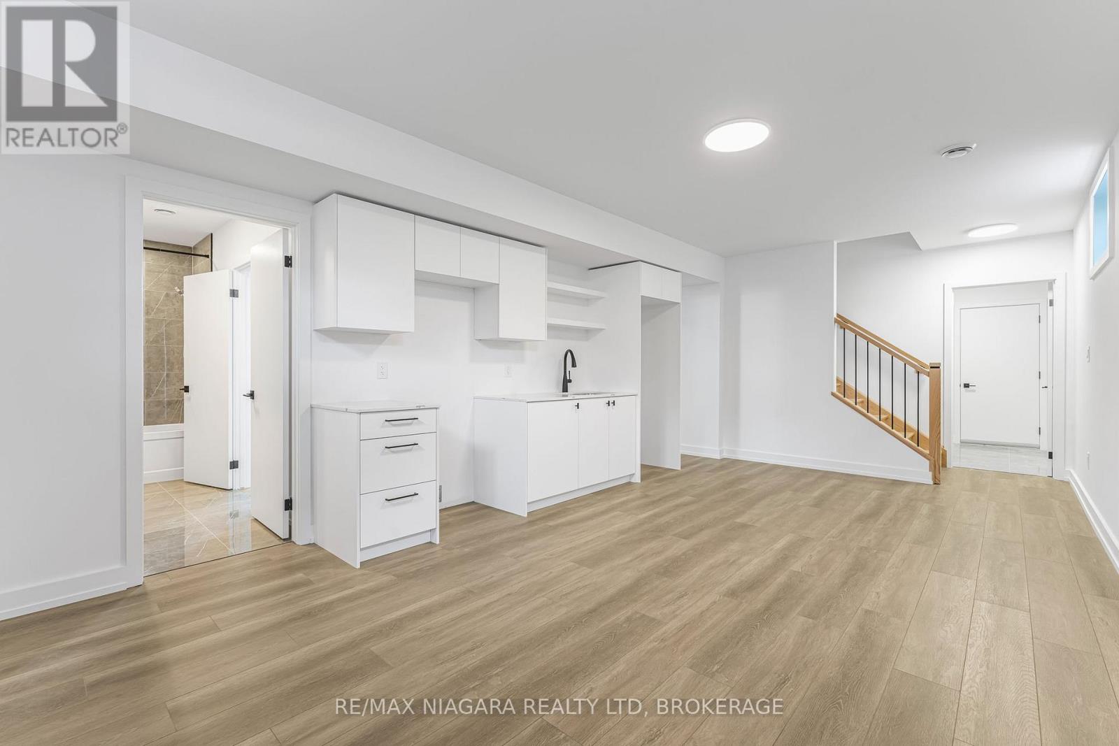 6176 Curlin Crescent, Niagara Falls, Ontario  L2H 3W8 - Photo 40 - X12884712