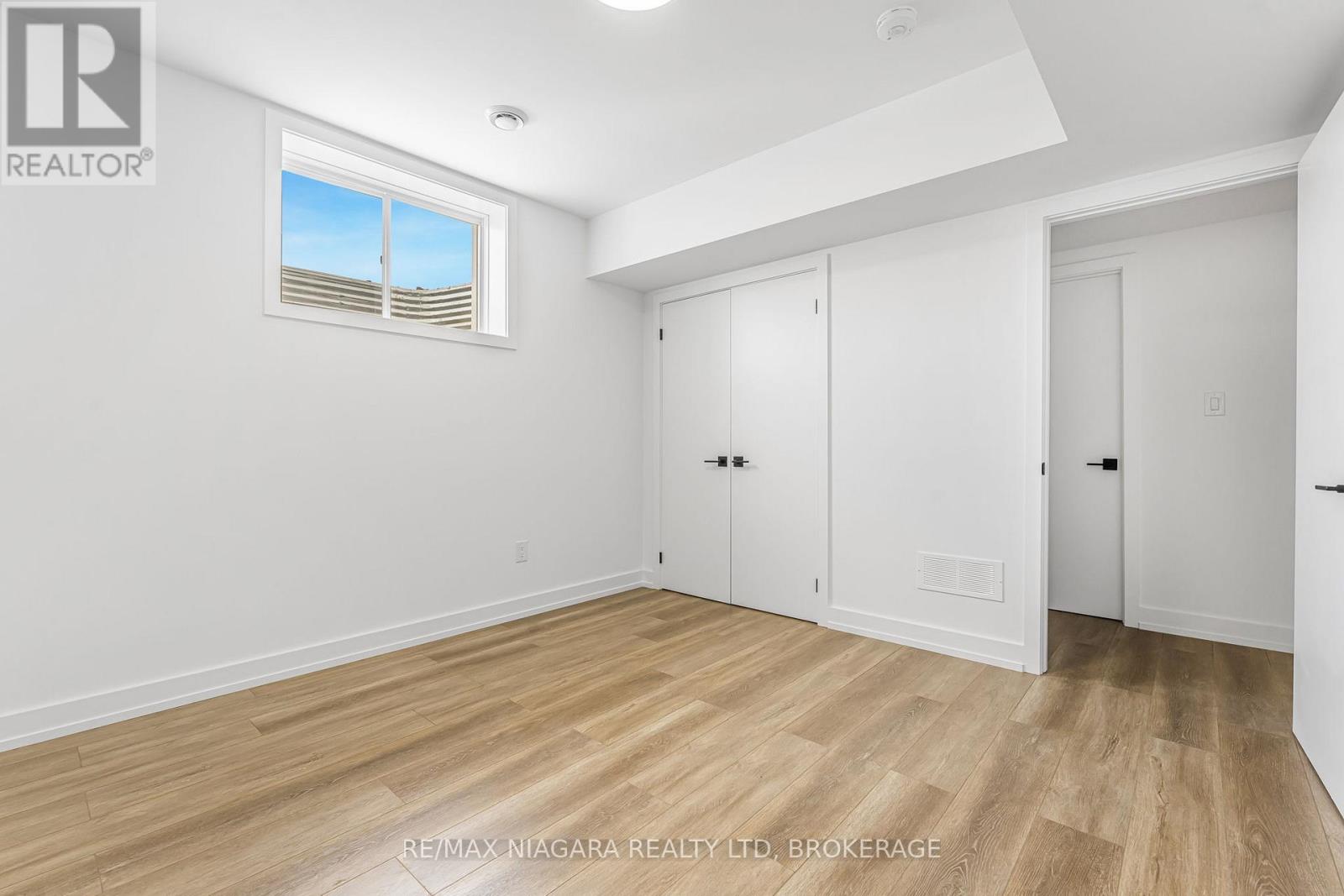 6176 Curlin Crescent, Niagara Falls, Ontario  L2H 3W8 - Photo 42 - X12884712