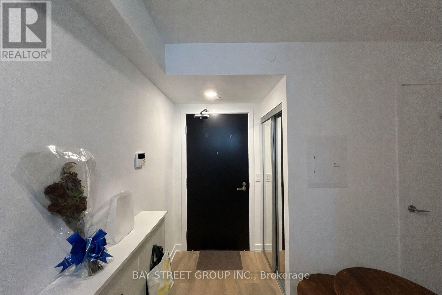 3711 - 501 Yonge Street, Toronto, Ontario  M4Y 1Y4 - Photo 4 - C12884718