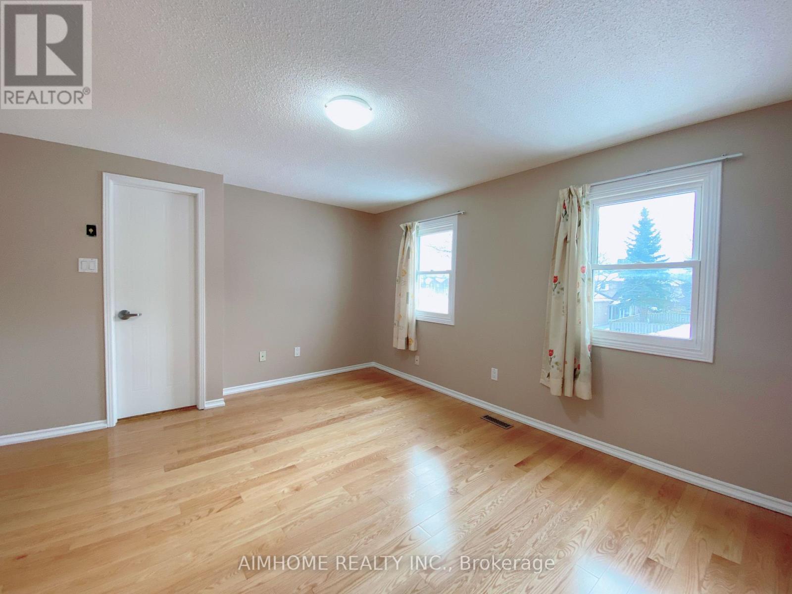 195 Enchanted Hills Crescent, Toronto, Ontario  M1V 3P1 - Photo 10 - E12884732