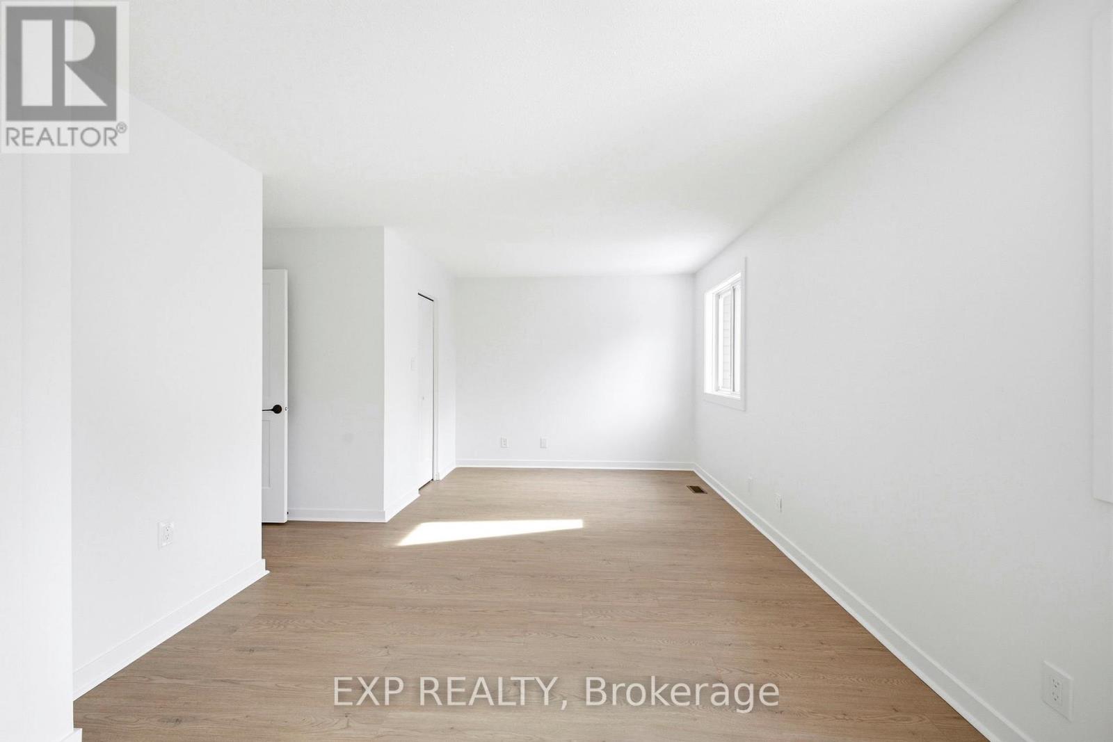 74 Shearer Crescent, Ottawa, Ontario  K2L 3N1 - Photo 15 - X12856006