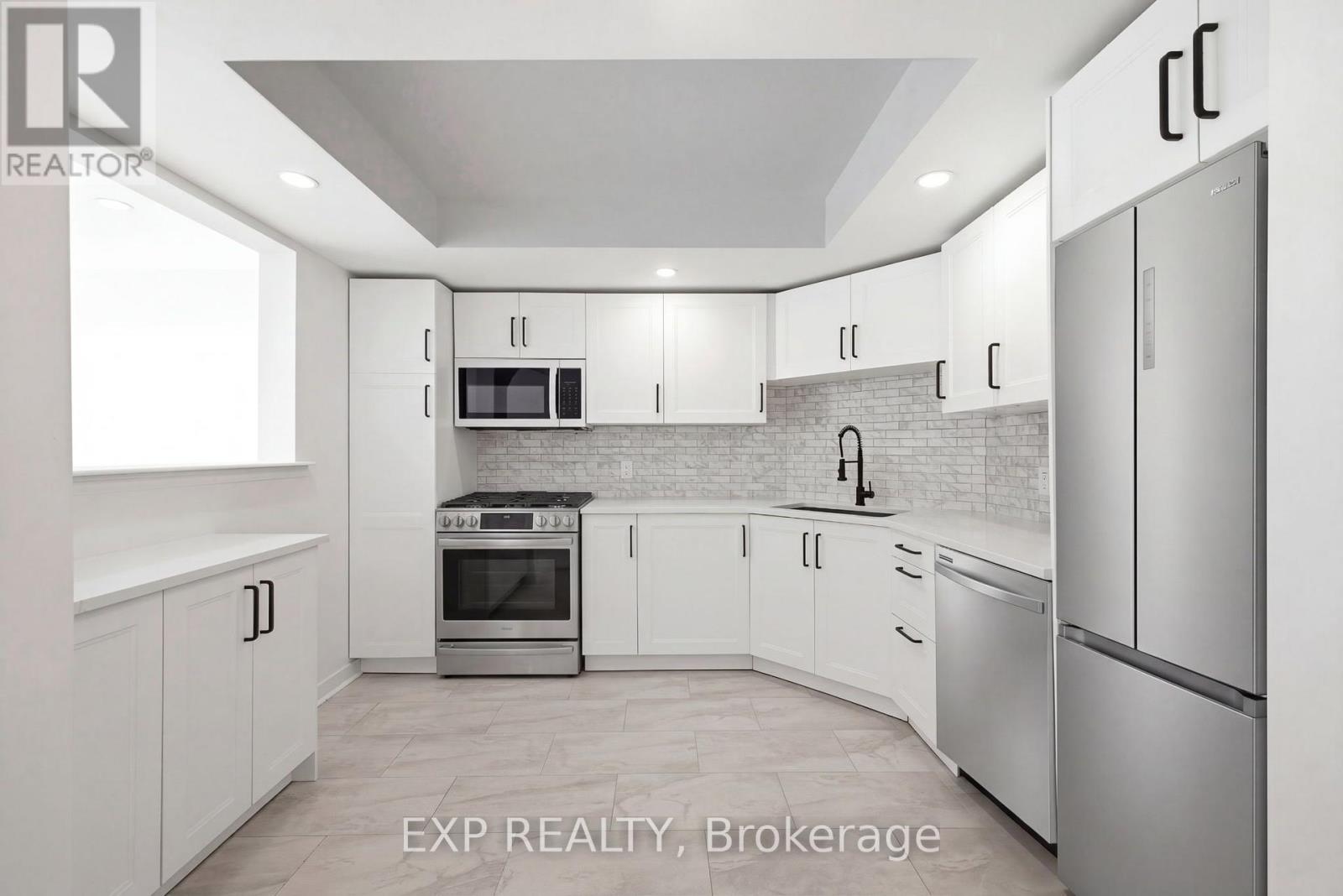 74 Shearer Crescent, Ottawa, Ontario  K2L 3N1 - Photo 5 - X12856006