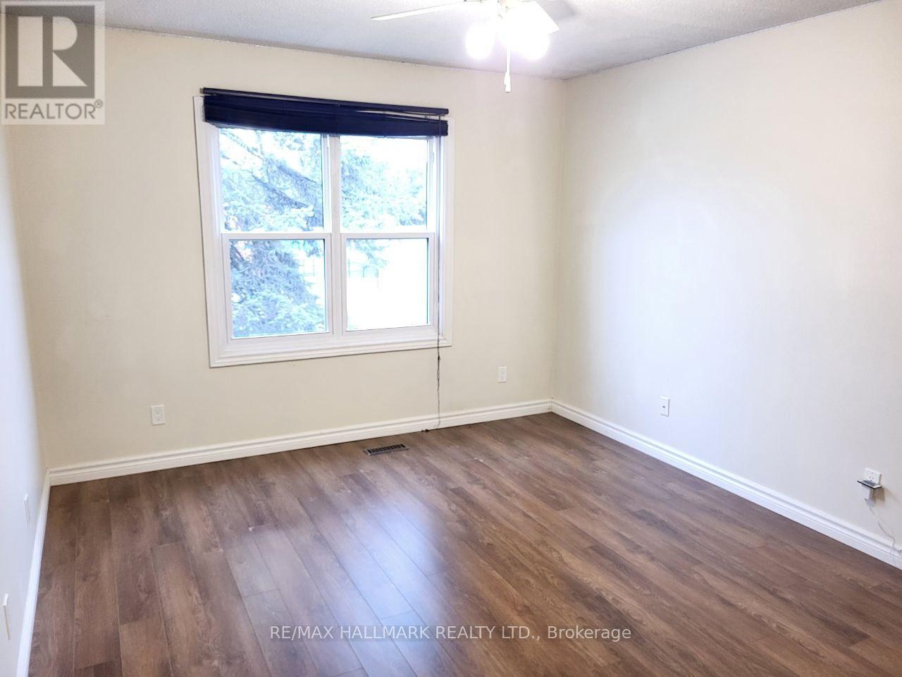 Main Floor - 928 Wayne Drive, Newmarket, Ontario  L3Y 5T8 - Photo 15 - N12884748