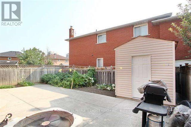 3 Arborwood Drive, Toronto, Ontario  M9W 6W7 - Photo 17 - W12884738