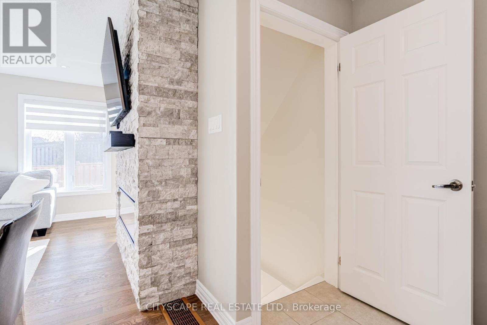 14 Winterton Court, Orangeville, Ontario  L9W 7N5 - Photo 28 - W12884742