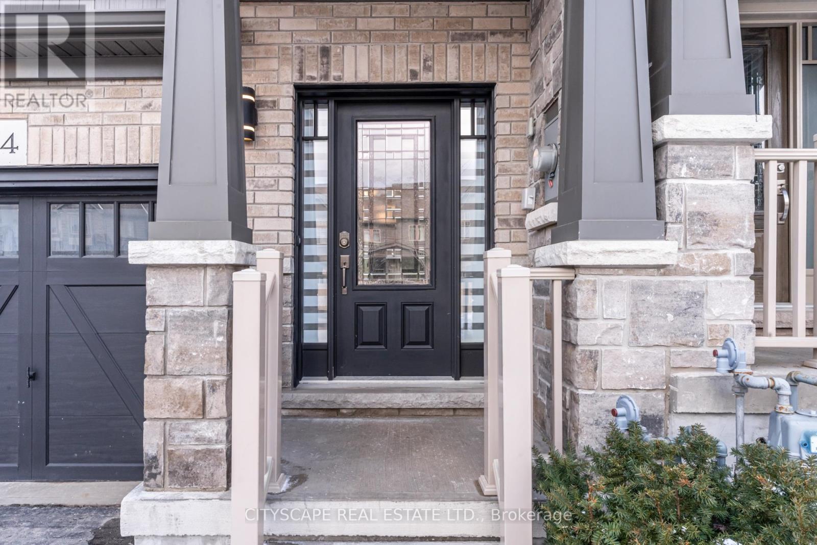 14 Winterton Court, Orangeville, Ontario  L9W 7N5 - Photo 3 - W12884742