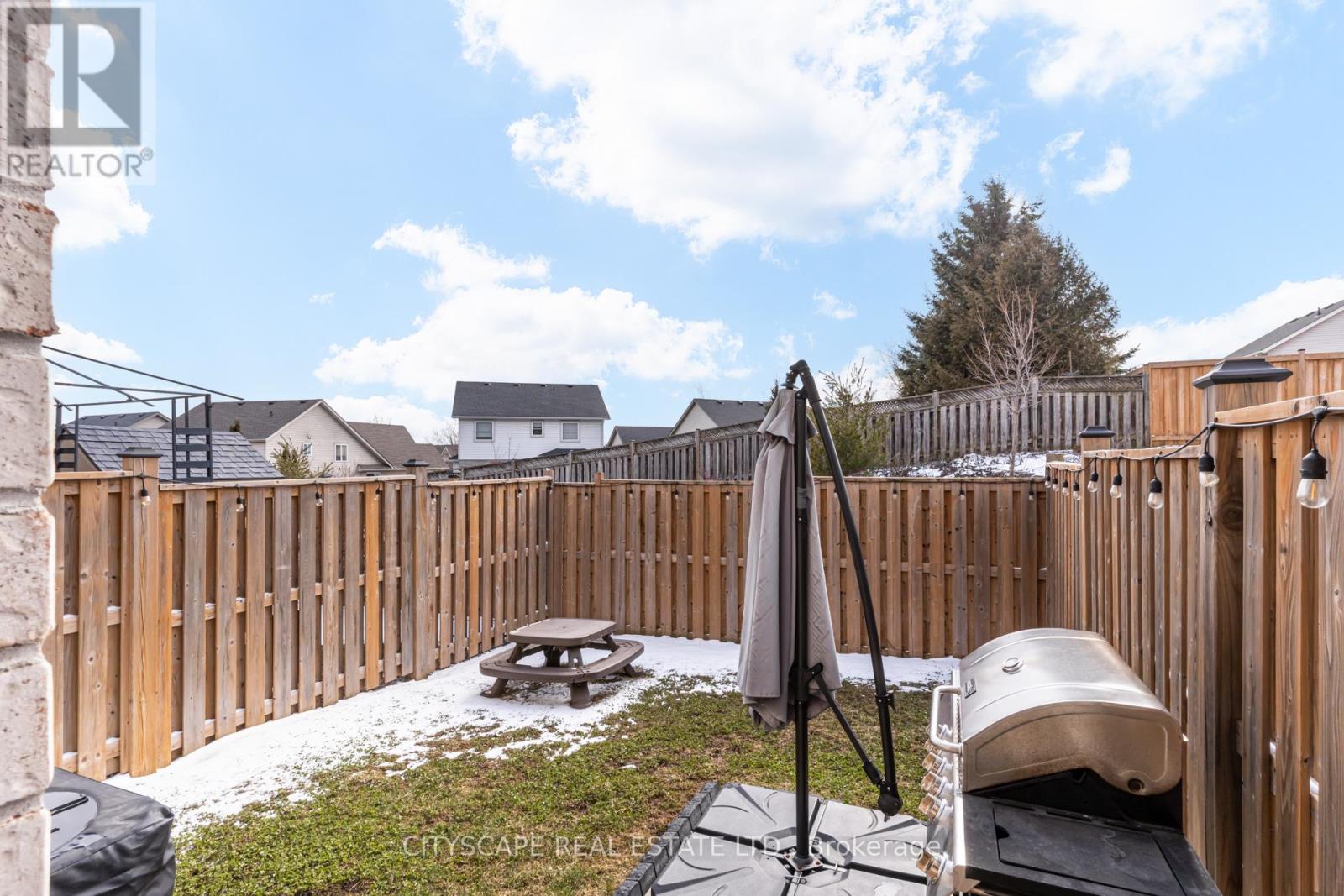 14 Winterton Court, Orangeville, Ontario  L9W 7N5 - Photo 36 - W12884742