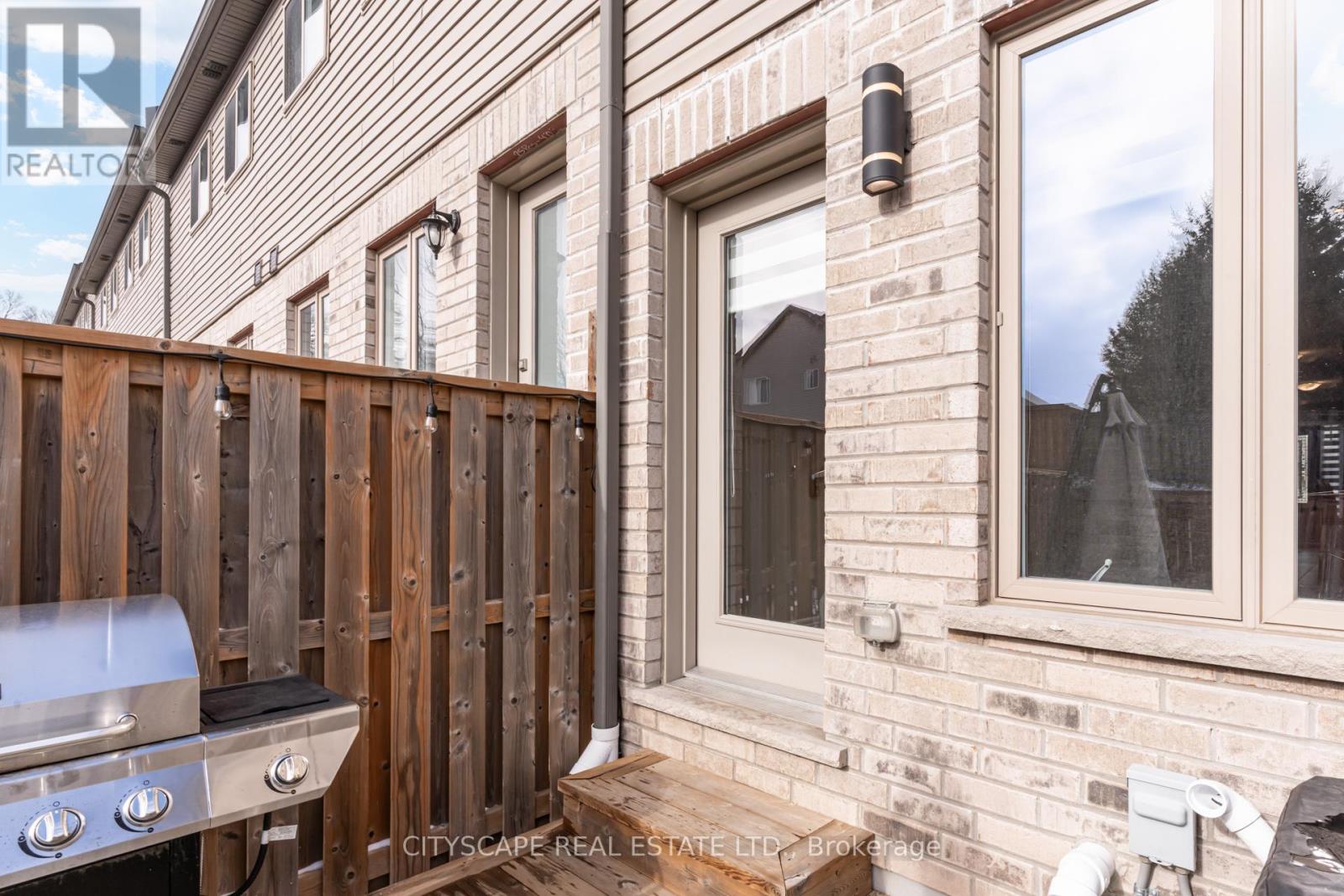 14 Winterton Court, Orangeville, Ontario  L9W 7N5 - Photo 37 - W12884742