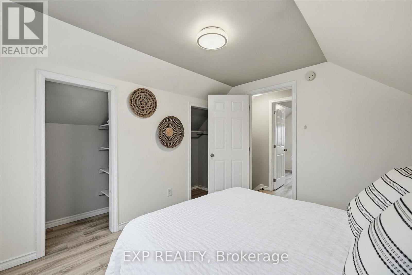 70 Whyte Avenue N, Thorold, Ontario  L2V 2T7 - Photo 26 - X12884706