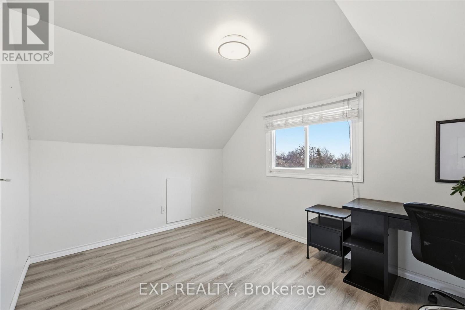 70 Whyte Avenue N, Thorold, Ontario  L2V 2T7 - Photo 27 - X12884706