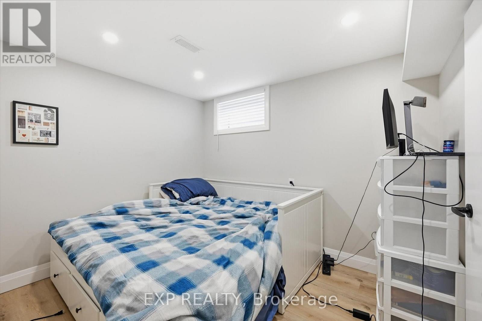 70 Whyte Avenue N, Thorold, Ontario  L2V 2T7 - Photo 32 - X12884706