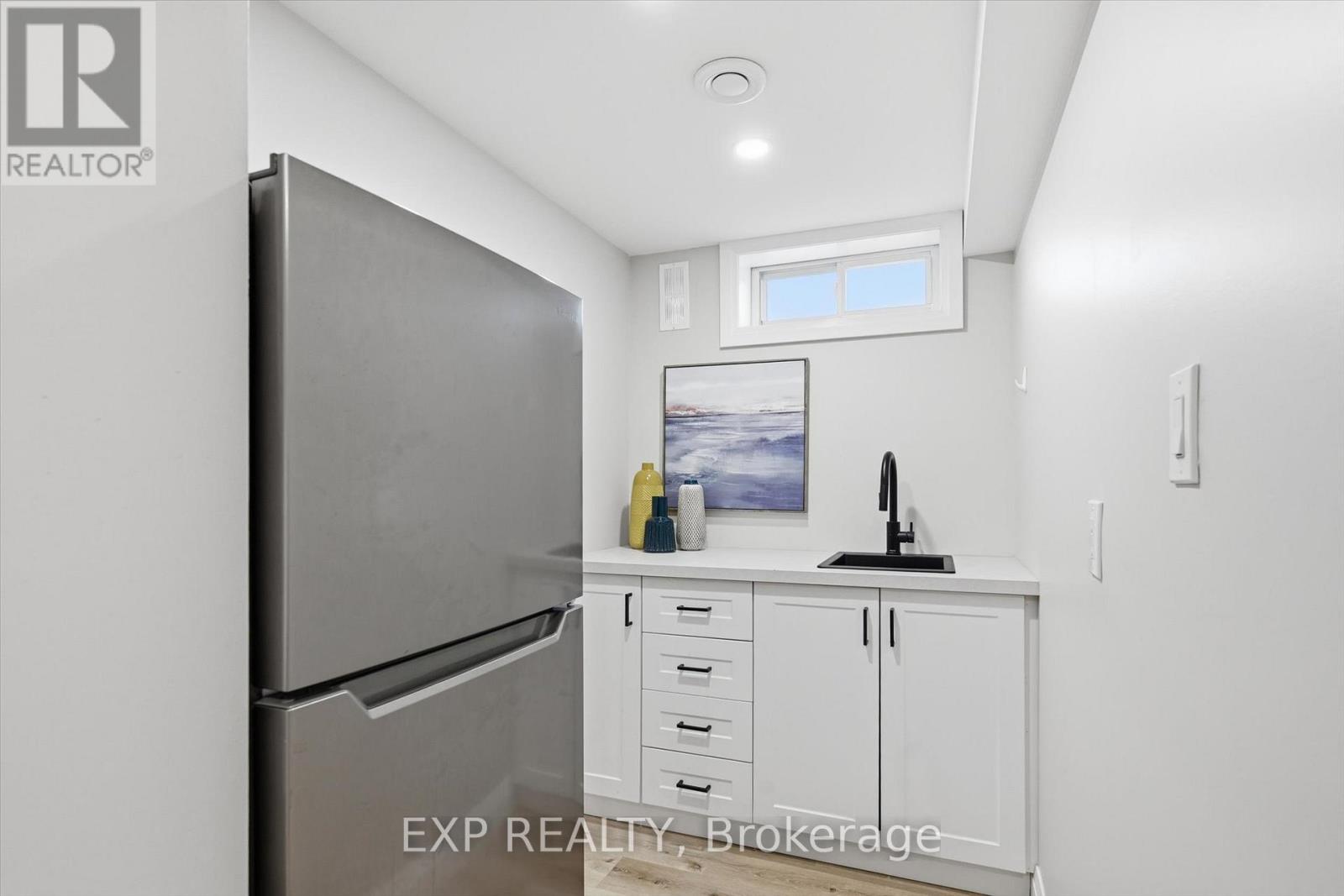 70 Whyte Avenue N, Thorold, Ontario  L2V 2T7 - Photo 33 - X12884706