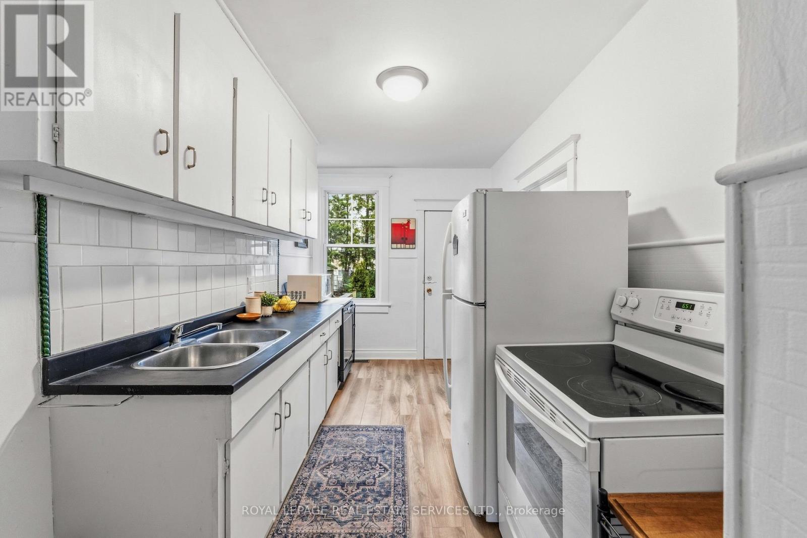 186 Roslin Avenue, Toronto (Lawrence Park North), Ontario  M4N 1Z6 - Photo 14 - C12874438