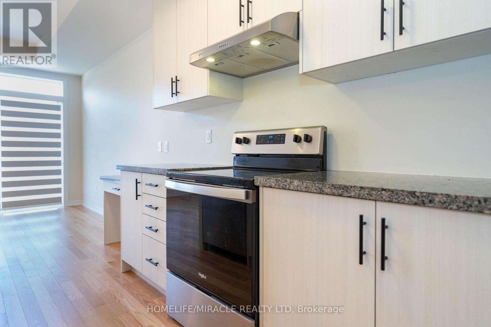 1420 Oakmont Common, Burlington, Ontario  L7P 0V8 - Photo 13 - W12882688