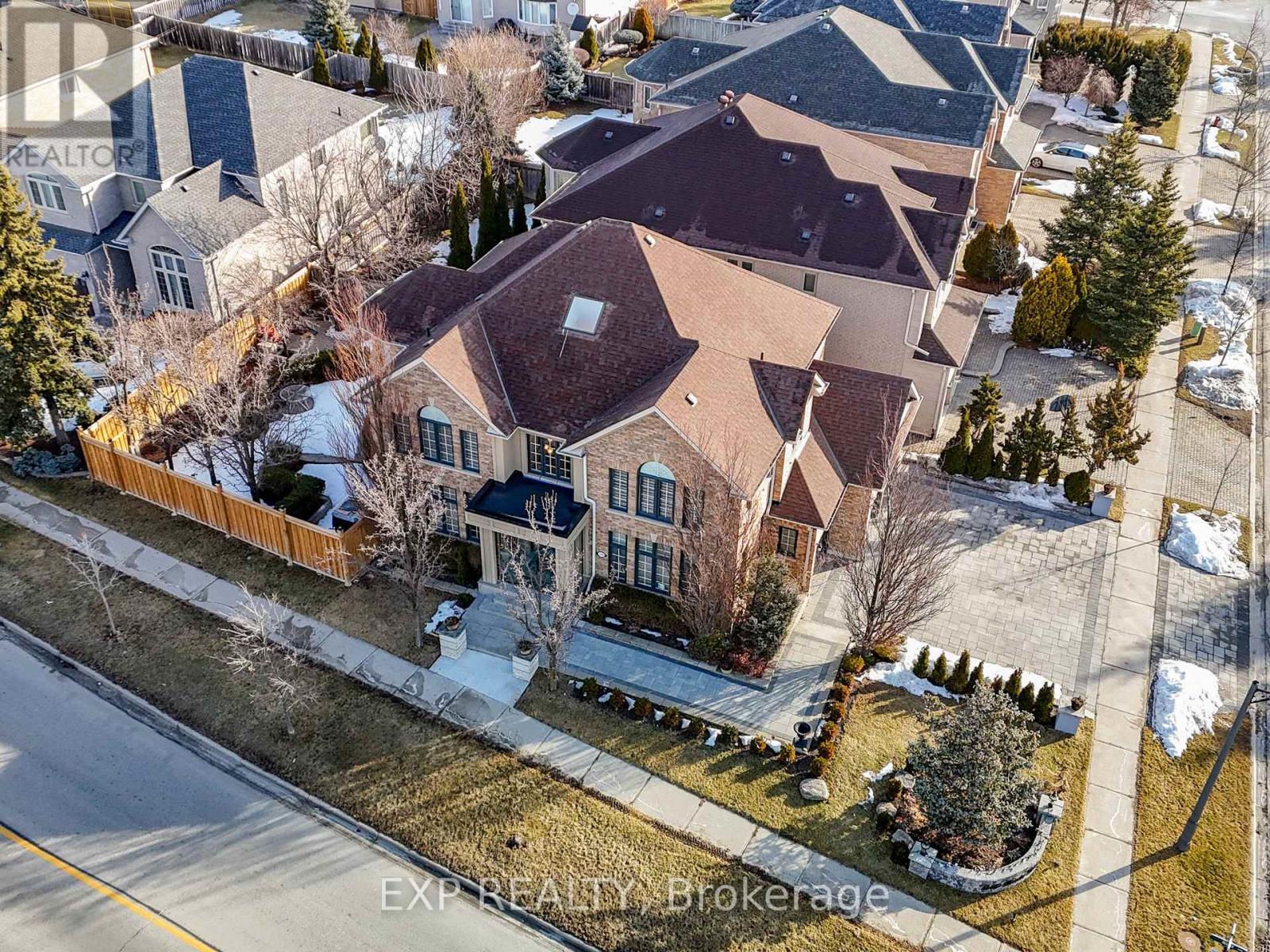 249 Boake Trail, Richmond Hill, Ontario  L4B 4B4 - Photo 4 - N12878074